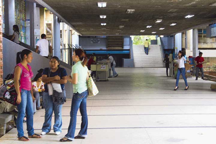 universitarios 1
