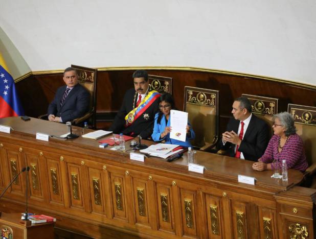 ANC entrega certificados que acreditan a Nicolás Maduro como Presidente