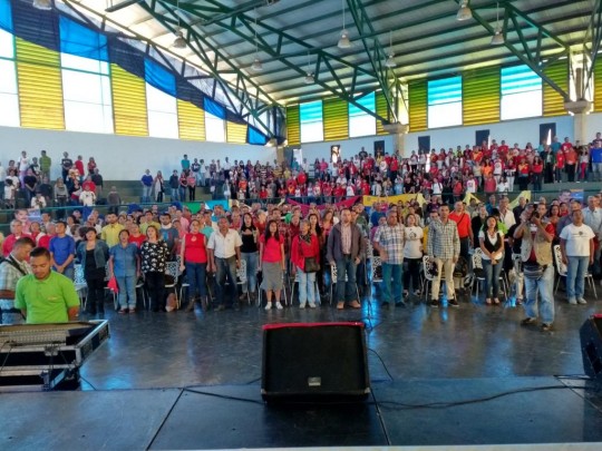 Militancia-del-eje-metropolitano-del-Psuv-en-Mérida-asistió-a-la-Asamblea-Informativa-540x405