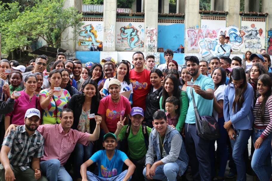 foto de jovenes merideños chamba juvenil