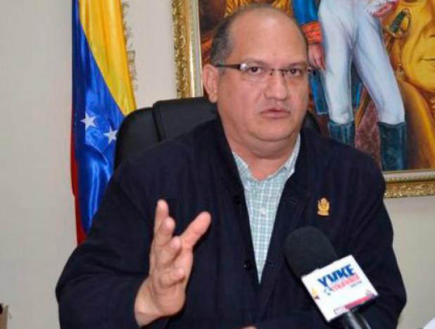 EDUARDO LABRADOR