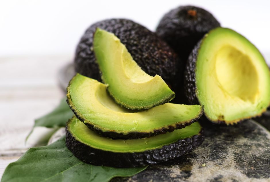 frutas-verano-aguacate-shutterstock_554762287-e1499301506728