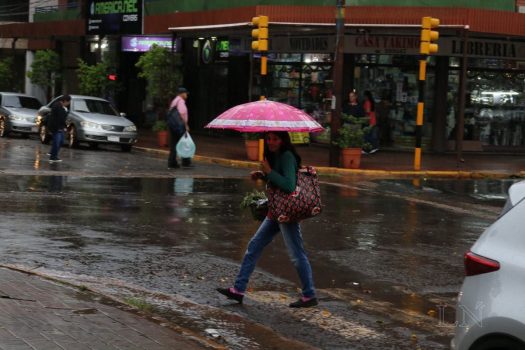 venezuela_cheryl_jordan_nueve_departamentos_bajo_alerta_de_lluvias-525x350