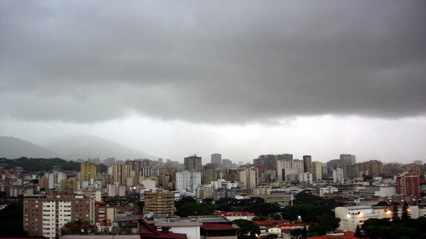 caracas-nublada