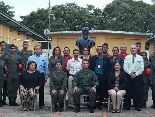 Docentes y jurado calificador