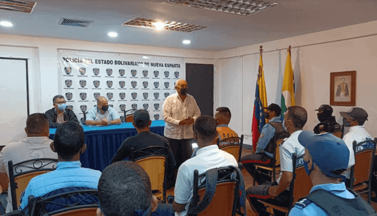 Corpotur entregó certificados de Seguridad Pública y Turismo en Margarita
