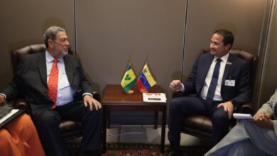 Canciller Faría se reunió con el Primer Ministro de San Vicente