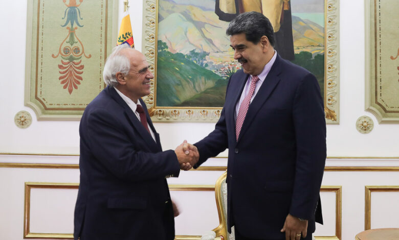 Jefe de Estado sostuvo un encuentro con el expresidente de Colombia Ernesto Samper en Miraflores
