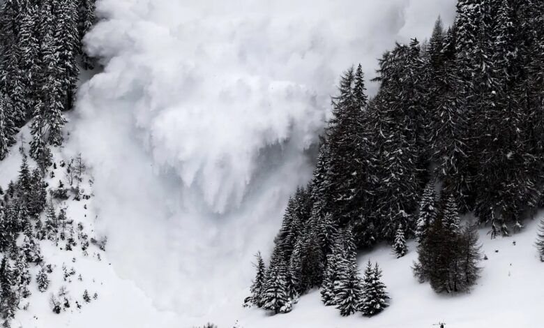 Al menos diez esquiadores fueron sepultados tras una avalancha de nieve en Austria