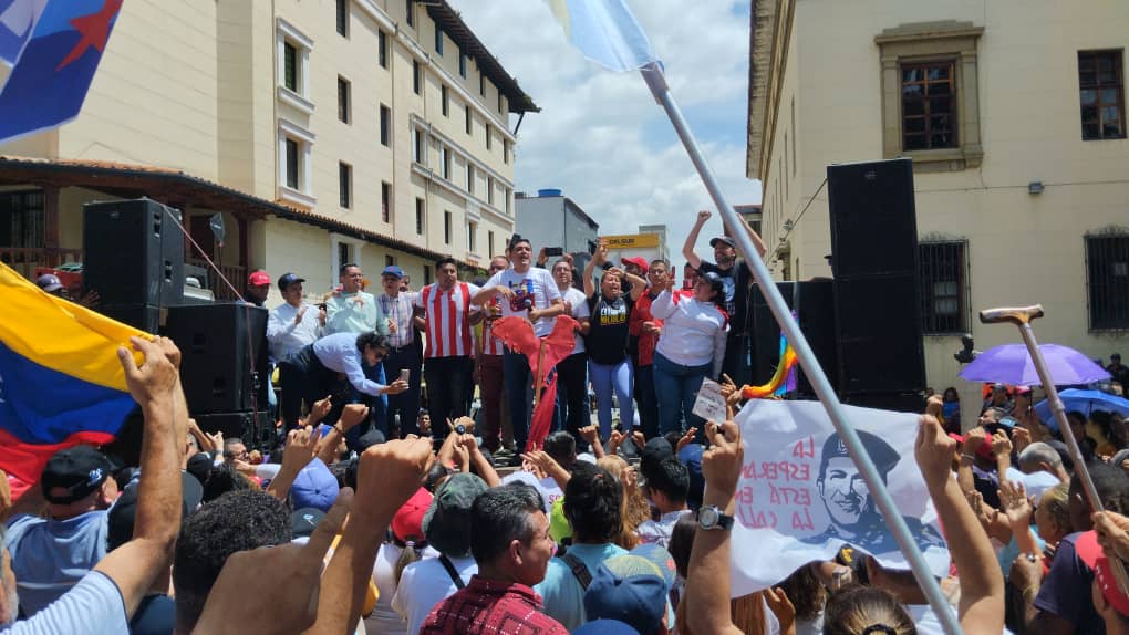 Mérida marchó por la paz y en apoyo al presidente Nicolás Maduro - Yvke ...