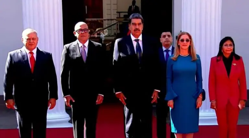 Presidente Nicolás Maduro llega a la AN para acto de juramentación ...