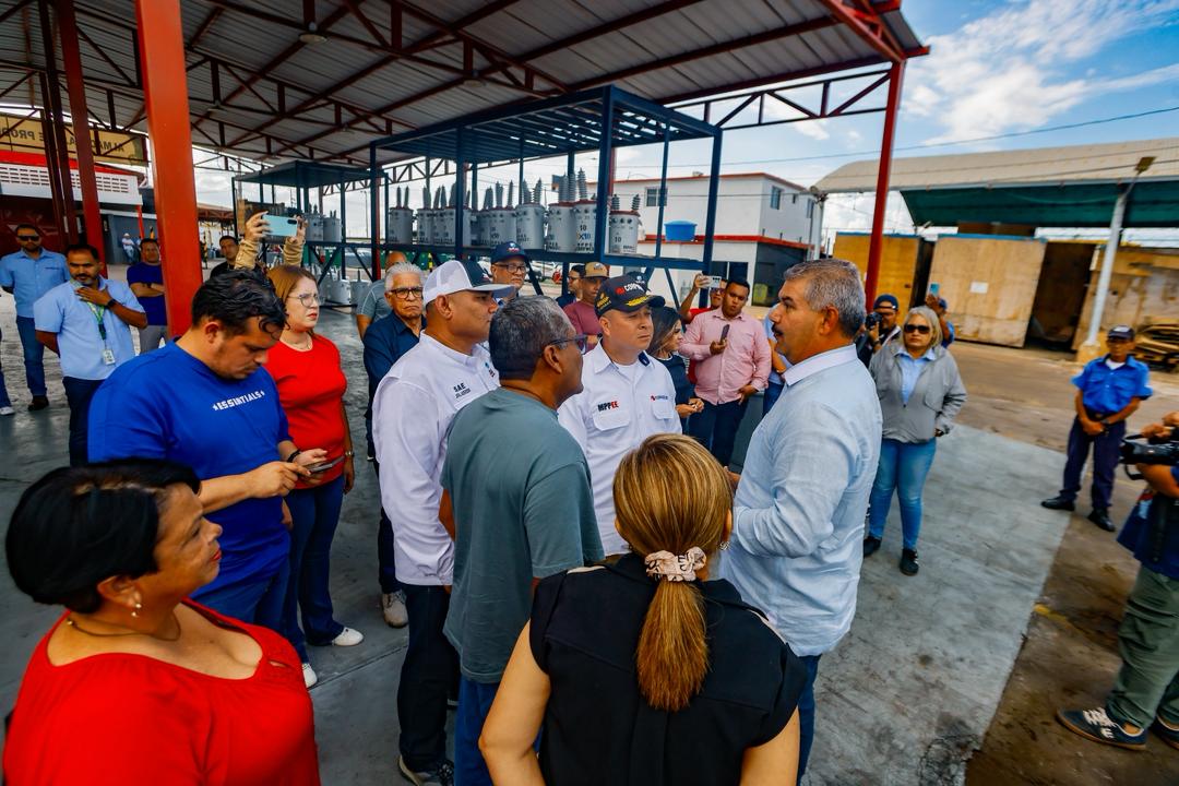 Gobierno Bolivariano sustituye 200 transformadores y 2.000 luminarias 