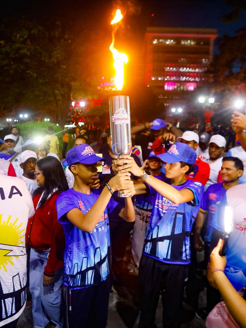 Zulia recibe la antorcha comunal rumbo a los Judenacom 2025