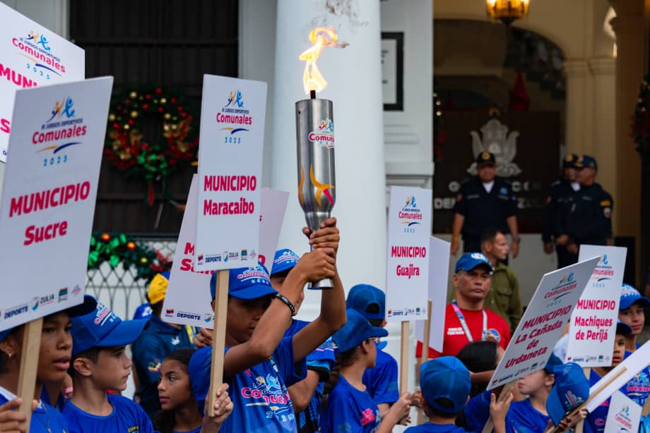 Zulia recibe la antorcha comunal rumbo a los Judenacom 2025