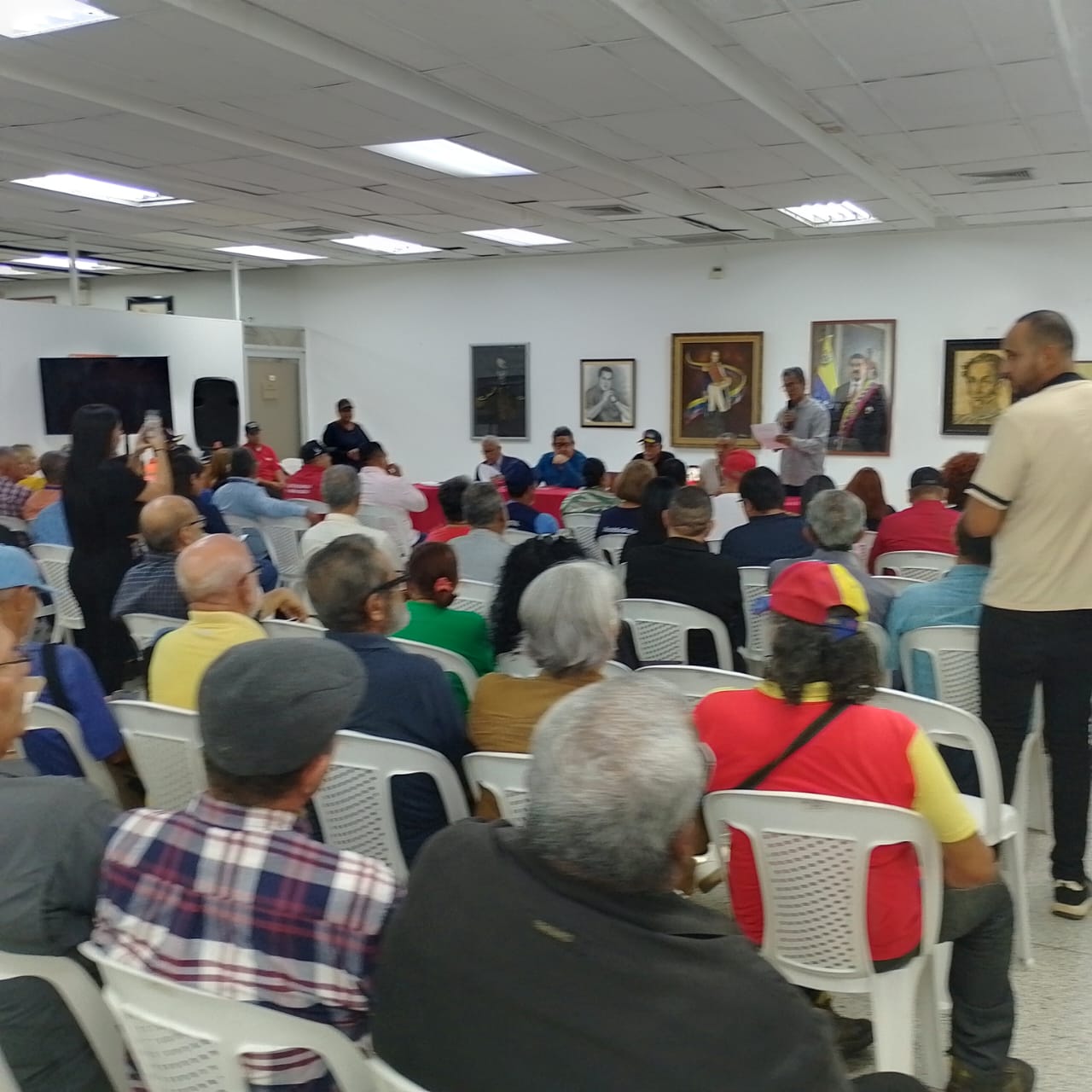 Conferencia “Bolivarianos Siempre”, un espacio para la reflexión pero también para la acción colectiva