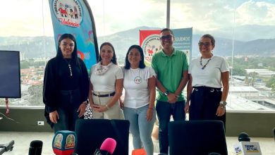 Con el lema “Pasos por Sonrisas” 51 atletas participarán en el Maratón CAF Caracas, organizado por la fundación Santa en las Calles.