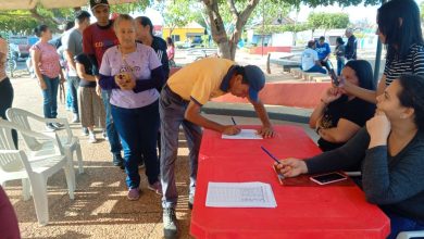 Zulia: En el municipio Miranda realizan recolección de firmas en apoyo al Presidente Nicolás Maduro y la Primera Dama Cilia Flores