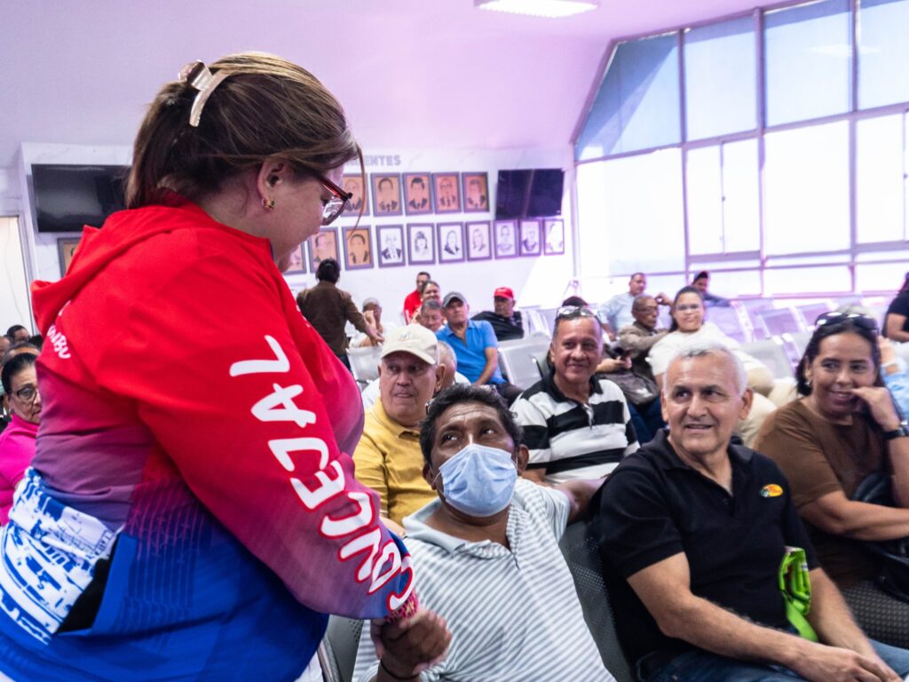 Dignifican a jubilados y pensionados del Concejo Municipal Bolivariano de Maracaibo