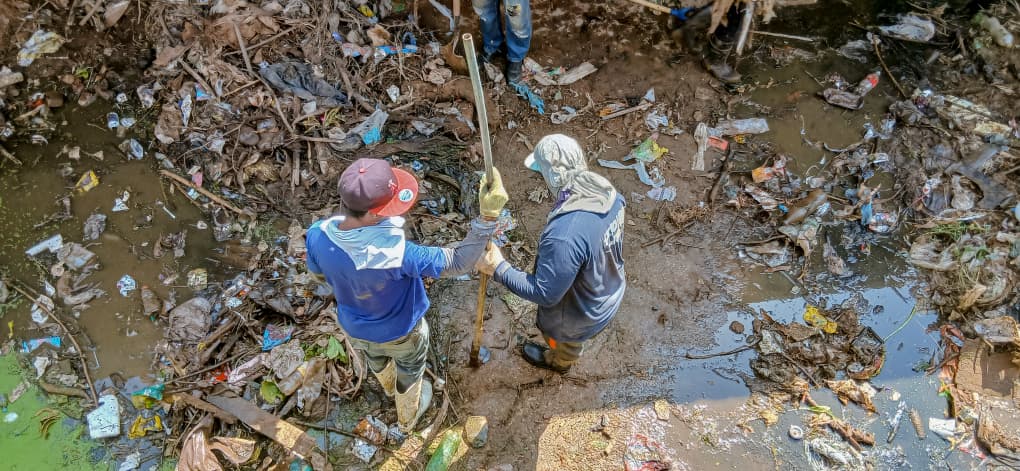 En San Francisco estado Zulia activan plan preventivo de limpieza en cañadas