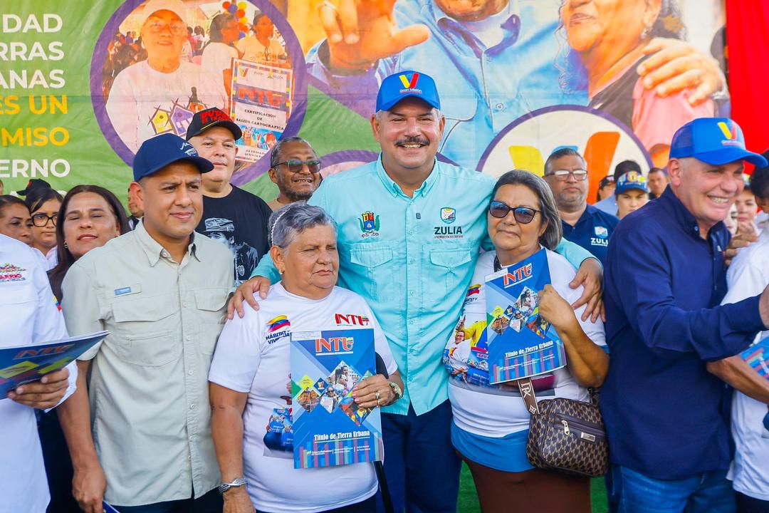 Gobierno Bolivariano entrega 16 viviendas y 763 títulos de tierra en el estado Zulia