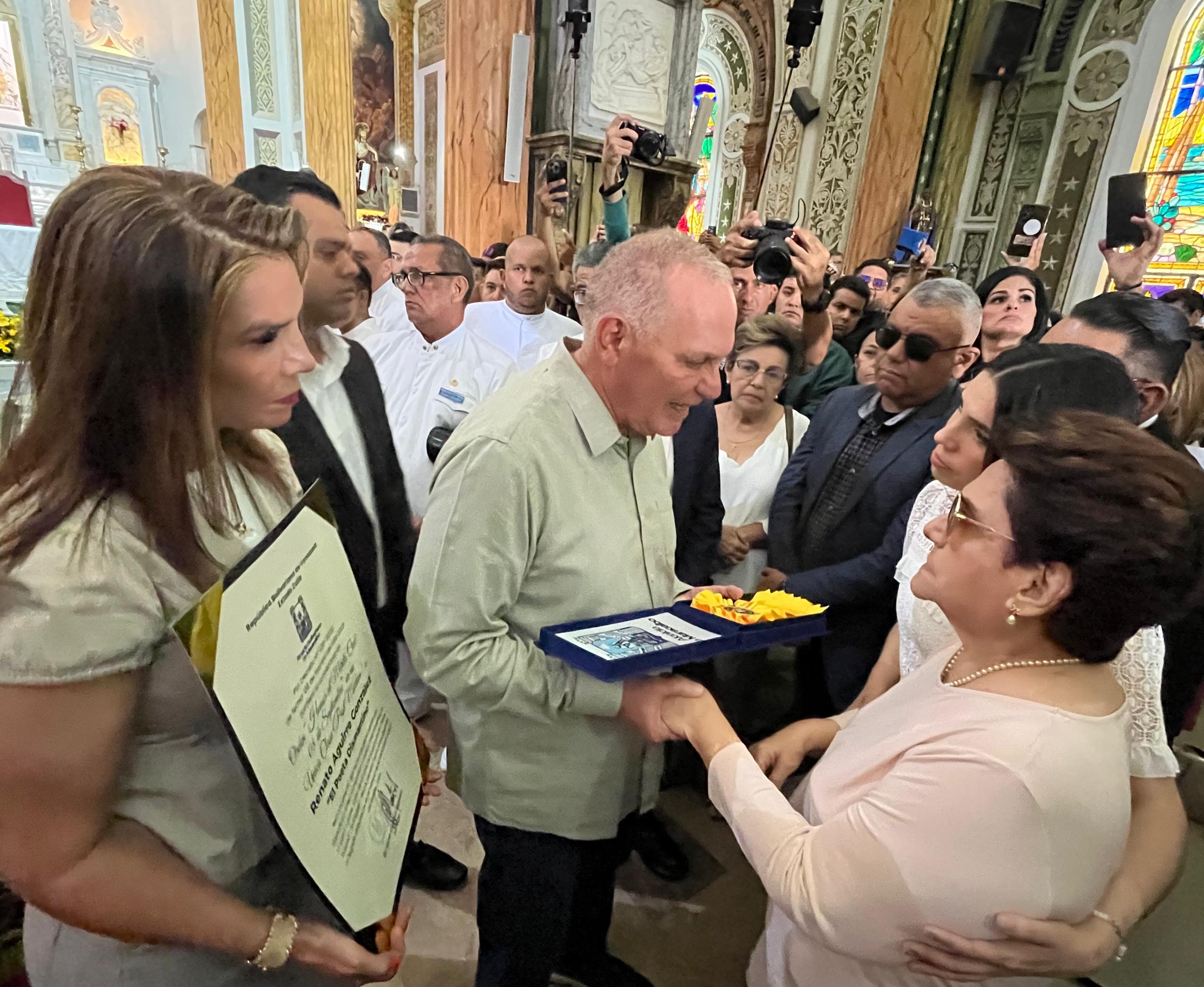 Gobierno Nacional confirió Orden Francisco de Miranda a Renato Aguirre González en Maracaibo