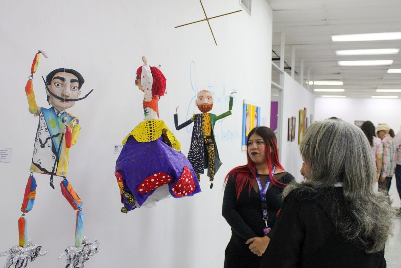 Exposición Colectiva “Juventud en Movimiento: memoria y transformación” muestra el talento de jóvenes artistas