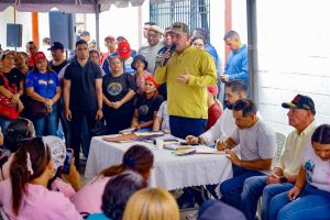 Gobierno Bolivariano y pueblo organizado entregan escuelas Doña Menca de Leoni y Juan Pablo Pérez Alfonso totalmente refaccionadas