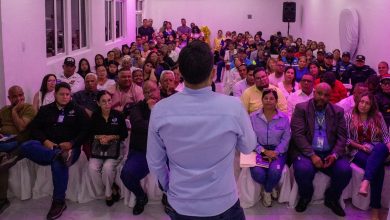 Johan Castañeda lanza programa "Guacara te Escucha" para la prevención del suicidio infantil y juvenil