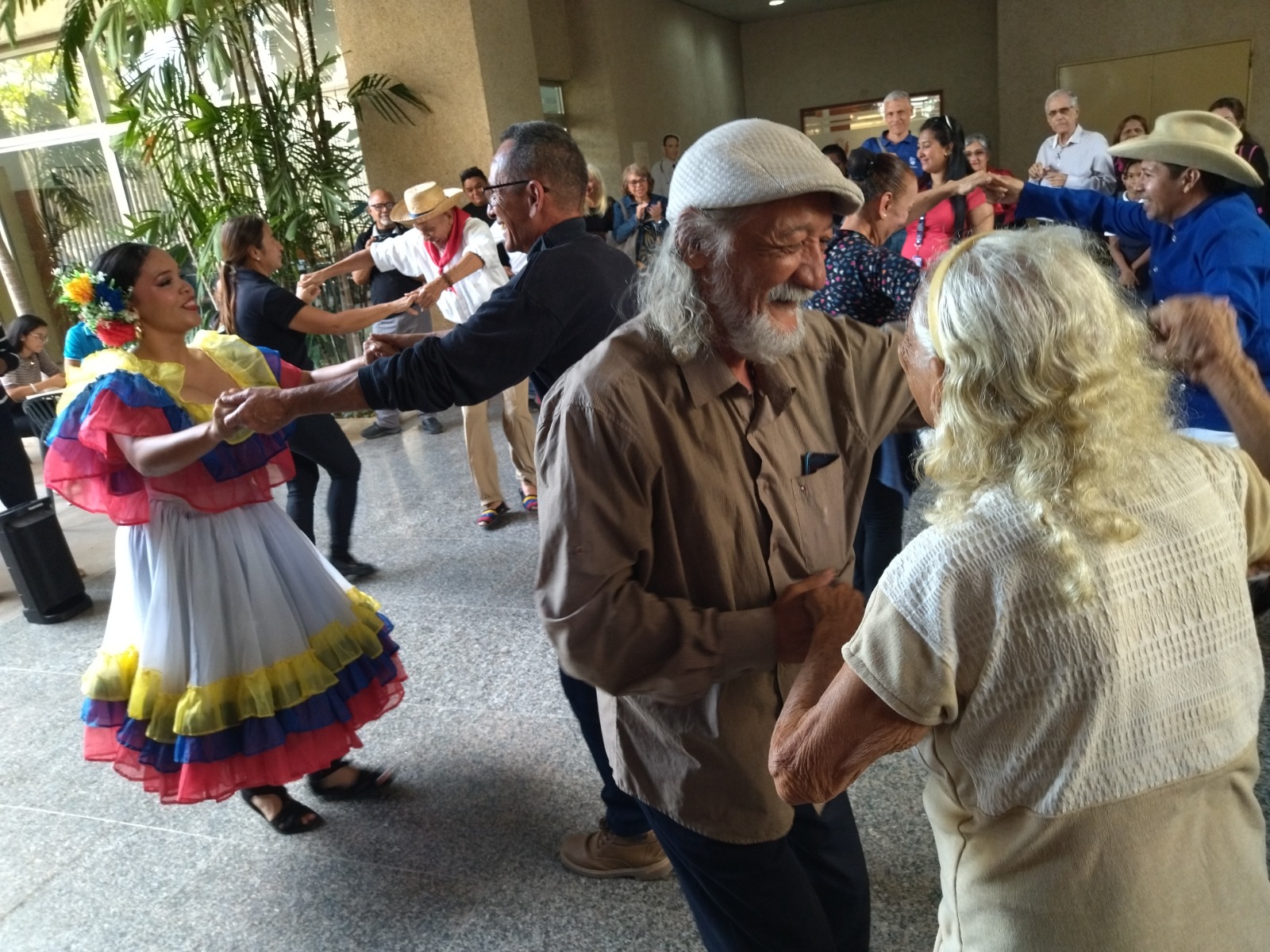 El Zulia celebra la fiesta del joropo en la Biblioteca Pública María Calcaño