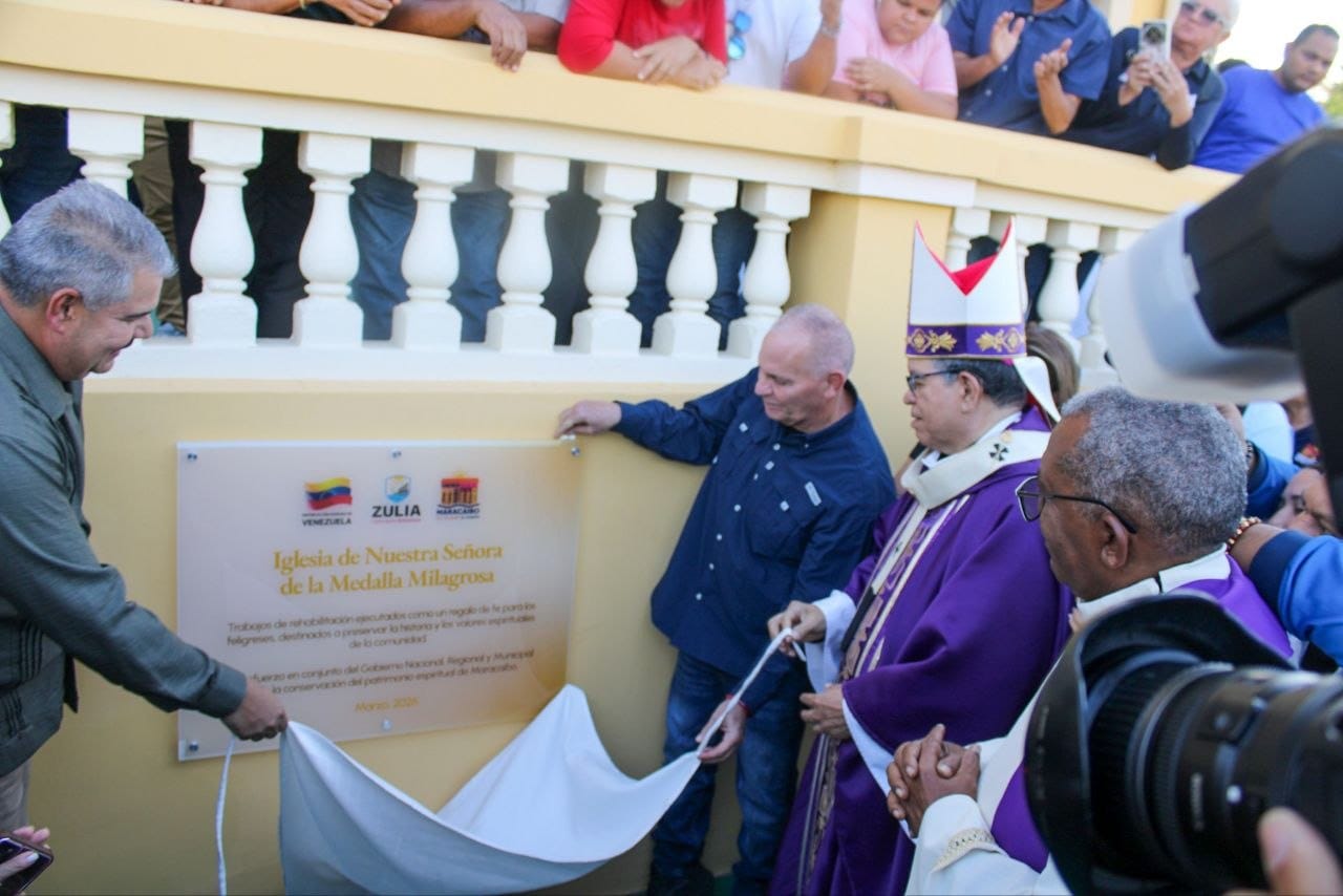 Los cuatro niveles de gobierno restauran Iglesia Medalla La Milagrosa en Maracaibo