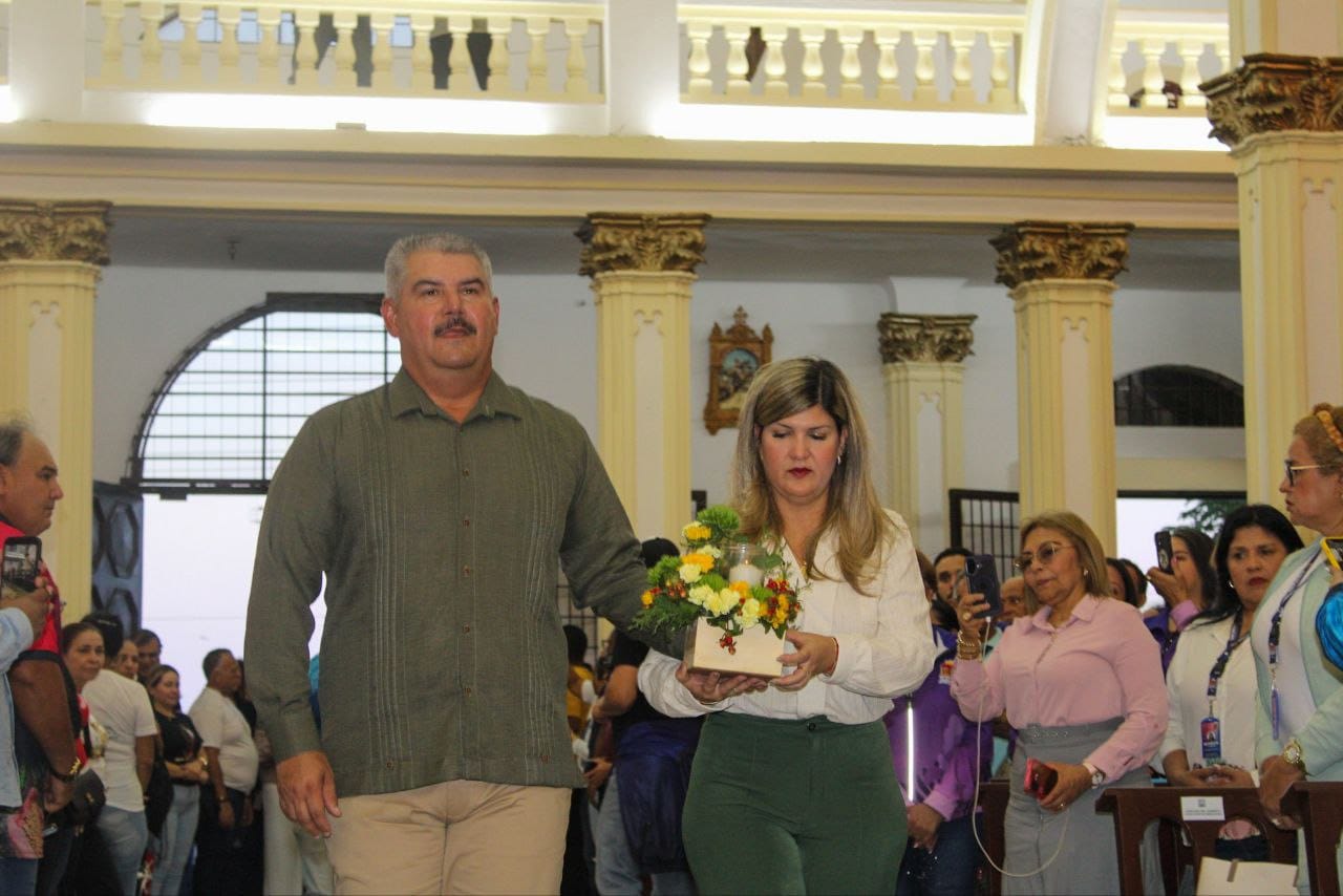Los cuatro niveles de gobierno restauran Iglesia Medalla La Milagrosa en Maracaibo