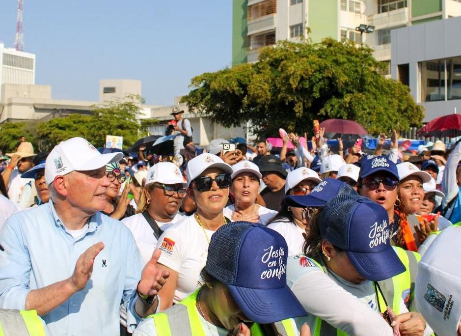 Marabinos colmaron de fe calles de la ciudad en procesión de Jesús de la Misericordia