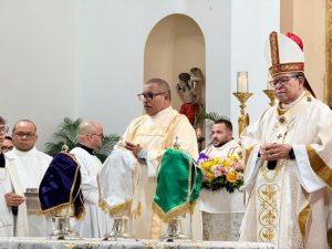Celebración donde se consagra el Santo Crisma y se Bendicen los Óleos