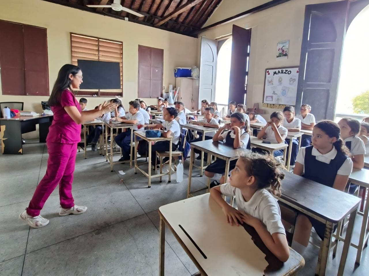 El Centro de Orientación Familiar de FUNDANIS dictó taller formativo sobre sexualidad en escuela de Maracaibo