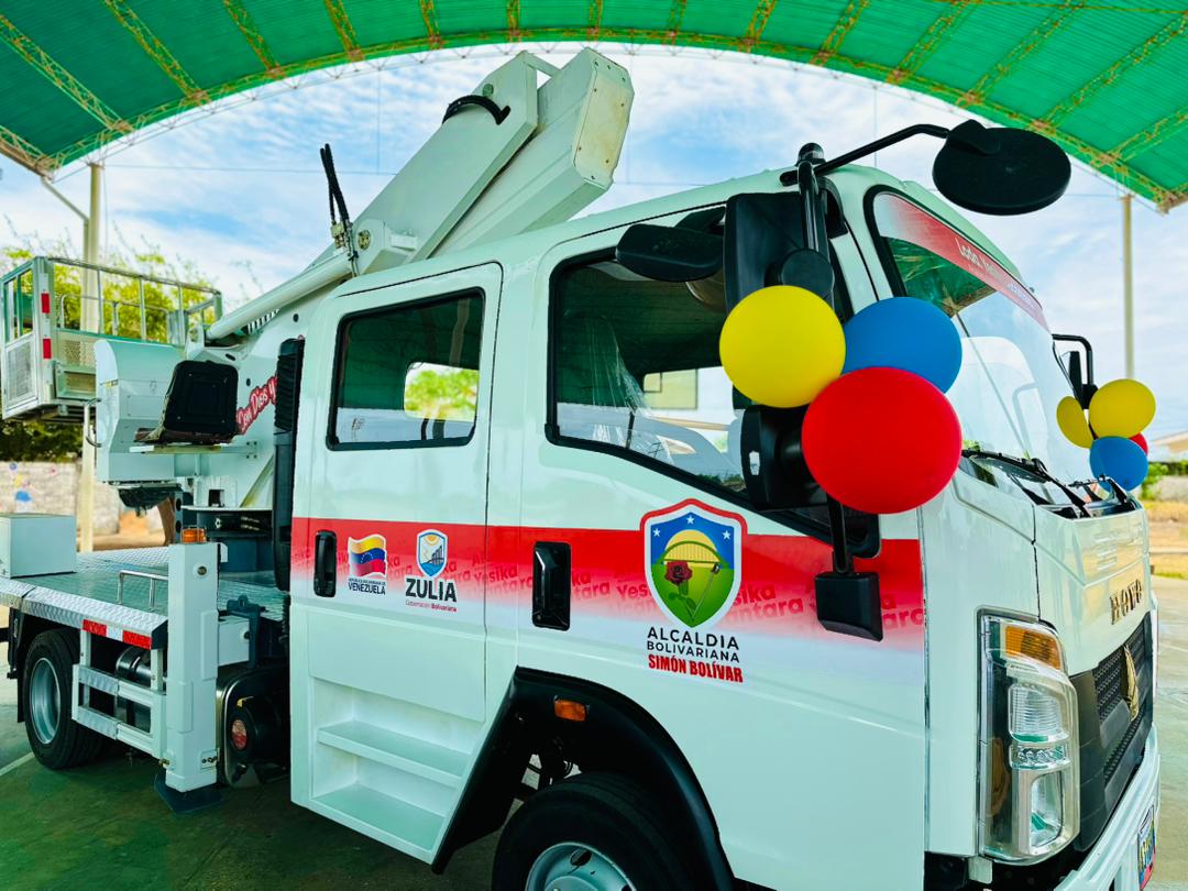Inauguración del auditorio, entrega de Flota operativa y equipamiento en clínica Popular
