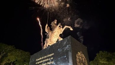 Gobernador Lacava y alcaldesa Moreno de Burgos reinauguraron completamente modernizada la plaza Bolívar de Los Guayos