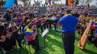 Zulia: San Francisco y Santa Rita rinden magistral homenaje al Cuatro Venezolano con más de 350 músicos a orillas del Lago