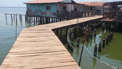 Rehabilitan más de 300 metros de caminerías de los palafitos de Santa Rosa de Agua en Maracaibo