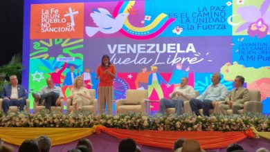 Presidenta (E) Delcy Rodríguez: Me pongo al frente con el gobernador para resolver los problemas del Zulia