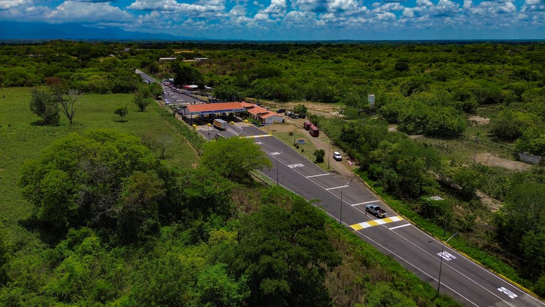 Gobernación del Zulia avanza en la recuperación de 50km de la vialidad la Machiques-Colón