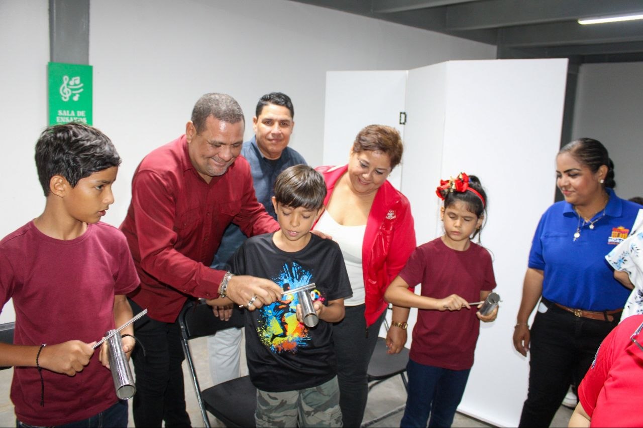 La Escuela de Gaita Ricardo Hernández abre sus puertas en el Parque Ana Maria Campos en Maracaibo