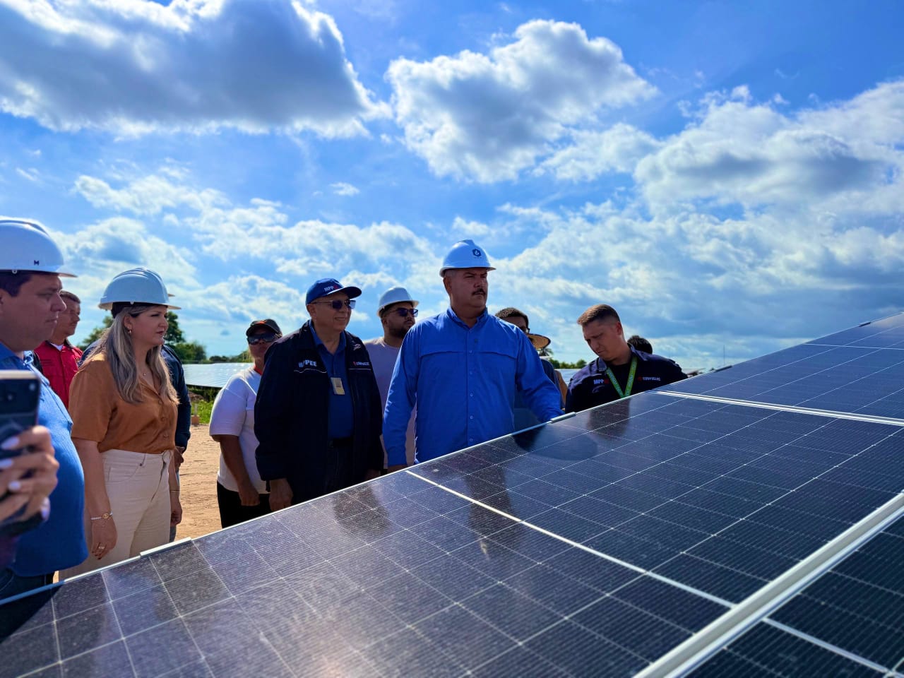 Zulia: Gobernador Luis Caldera inspecciona avances del Parque Solar Fotovoltaico en Machango