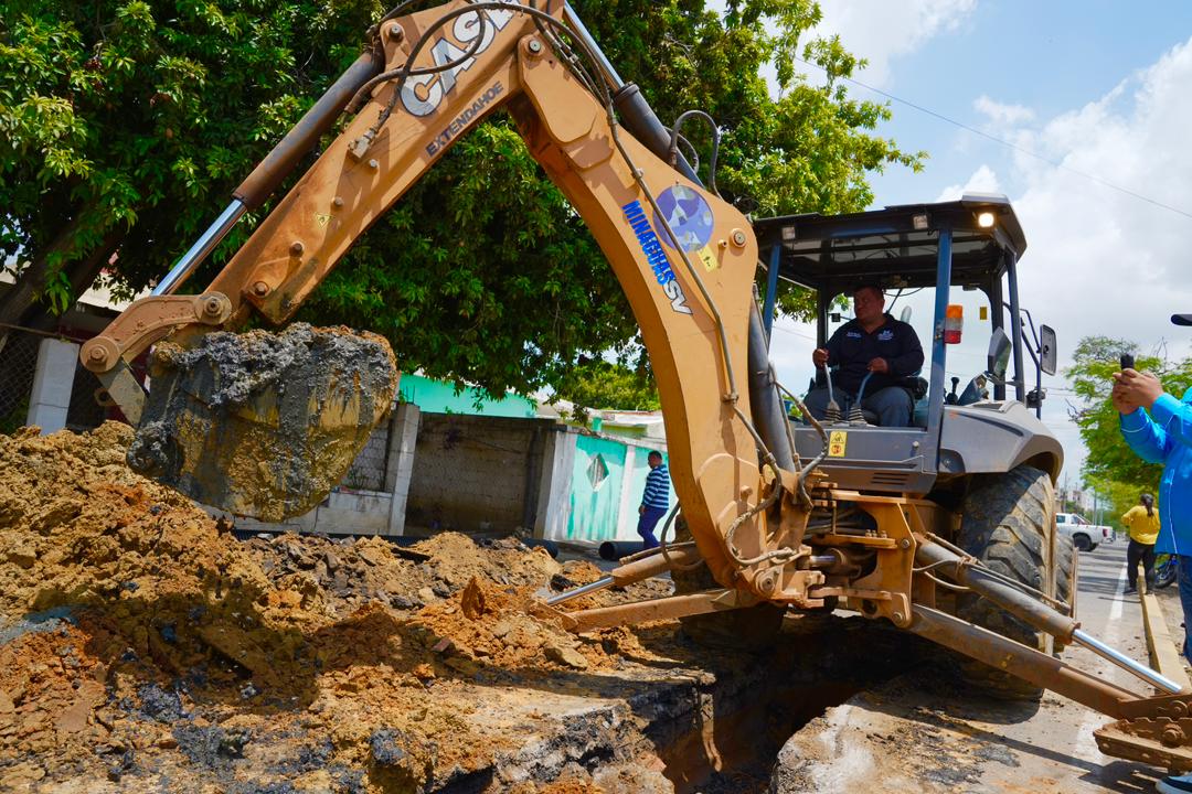 Zulia: Plan Rector de Aguas Servidas llega a La Floresta: Sustituyen 100 metros de colectores en Maracaibo