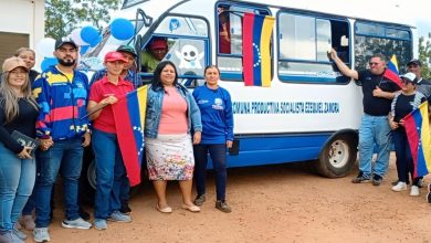La Alcaldía de Miranda y la Comuna Productiva Socialista Ezequiel Zamora en el Zulia entregan unidad de transporte comunal