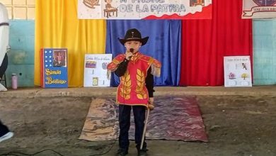 Feria del Libro cierra con tributo a Simón Bolívar en la Costa Oriental del Lago