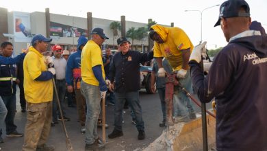 Construyen paso peatonal en el centro de Maracaibo para fortalecer la seguridad vial