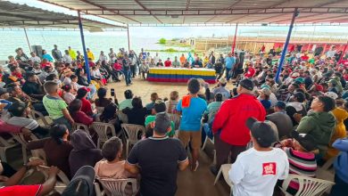 Zulia: Gobernador Luis Caldera y ministro Juan Carlos Loyo acuerdan agenda con pescadores en Barranquitas