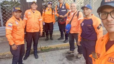 Equipo de Protección Civil Maracaibo se encuentran desplegados en labores de rescate en La Guaira