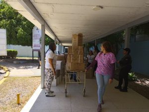 Gobierno Bolivariano dotó de insumos médicos al Hospital General de Cabimas "Dr. Adolfo D'Empaire"