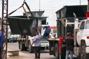 Alcaldía de Maracaibo distribuye 20 nuevos contenedores en sitios estratégicos de la ciudad